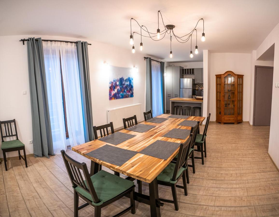 פויאנה ברשוב Family Treez Premium Apartments מראה חיצוני תמונה