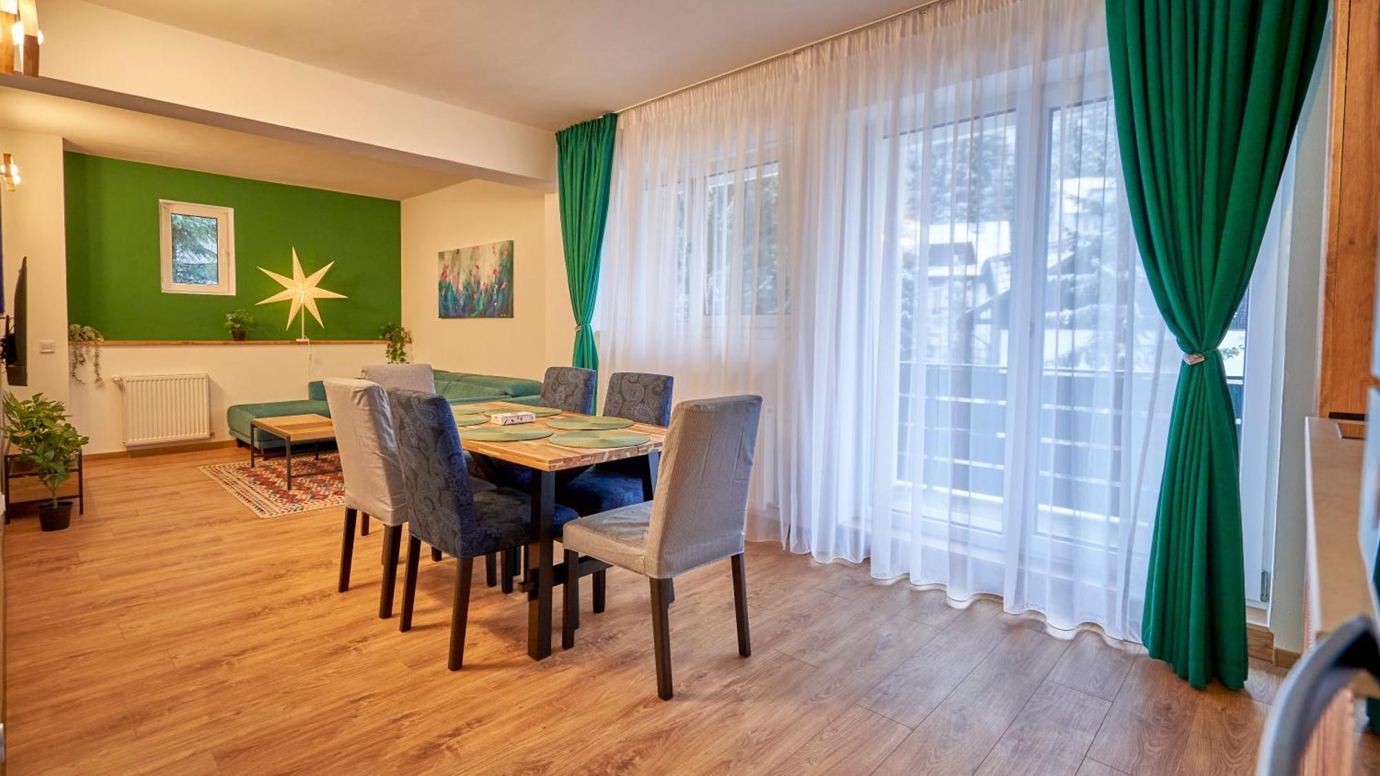 פויאנה ברשוב Family Treez Premium Apartments מראה חיצוני תמונה
